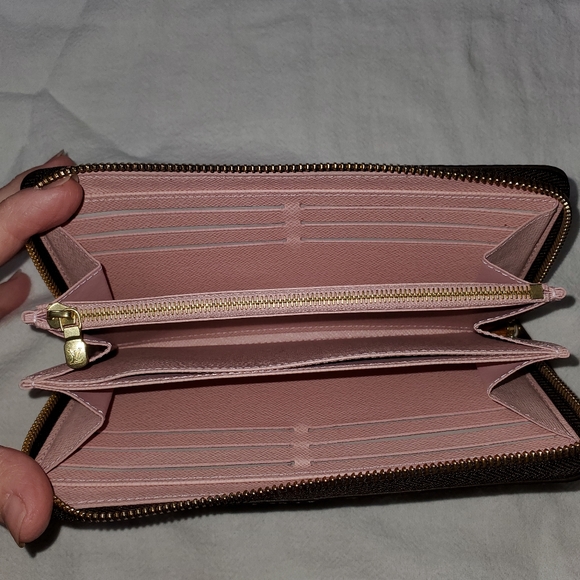 ■■■SOLD■■■2021 L. Vuitton Zippy wallet - Picture 3 of 8